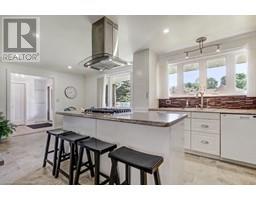 31 LYNNDALE Road - 7