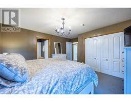 6 VIOLA Court - 17