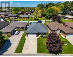 6 VIOLA Court - 36