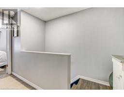 26 RICHARDSON Drive UnitNo. 26 - 14