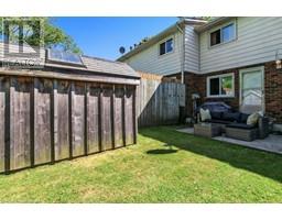 26 RICHARDSON Drive UnitNo. 26 - 18