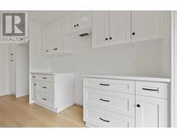 111 AMBER Street - 10