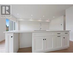 111 AMBER Street - 11