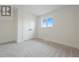 111 AMBER Street - 16