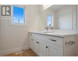 111 AMBER Street - 25