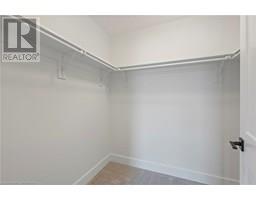 111 AMBER Street - 26