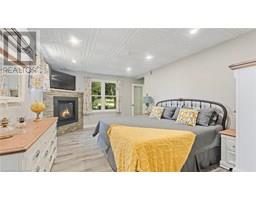 2185 24 Highway E - 24