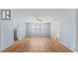 2185 24 Highway E - 26