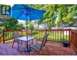12 MILLER Crescent - 11