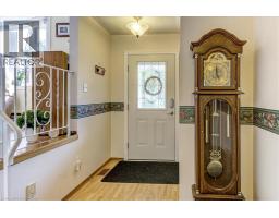 12 MILLER Crescent - 4