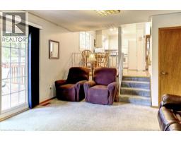 12 MILLER Crescent - 9
