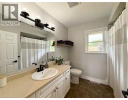 153 CONNAUGHT Avenue - 17