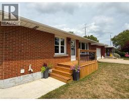 153 CONNAUGHT Avenue - 5