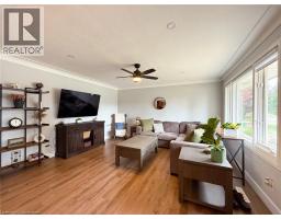 153 CONNAUGHT Avenue - 7