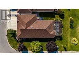 103 UPPER CANADA Drive - 29