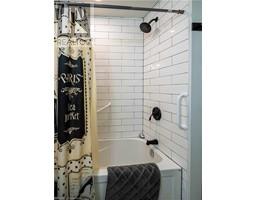 210 CHAPMAN Street W - 20