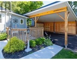 210 CHAPMAN Street W - 23