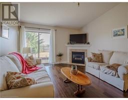 19 SOMERSET Drive UnitNo. 17 - 8