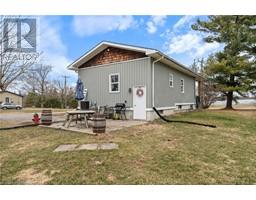 51 ECHO Street E - 16