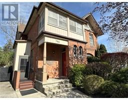 109 TALBOT Street N - 3