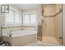 26 LAM Boulevard - 14