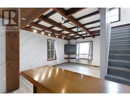 1048 WINDHAM CENTRE Road - 12