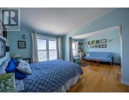 23 HARBOUR Street - 28