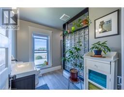 1698 LAKESHORE Road - 22