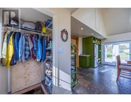 1698 LAKESHORE Road - 32