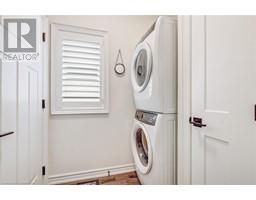 24 CRADDOCK Boulevard UnitNo. 8 - 18
