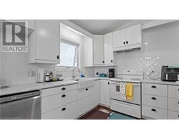 28 THOMPSON Drive - 11