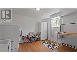 28 THOMPSON Drive - 26