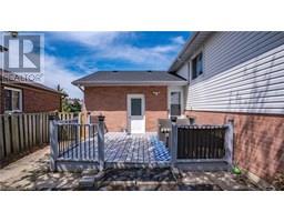 28 THOMPSON Drive - 31