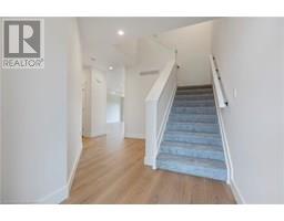 115 AMBER Street - 3