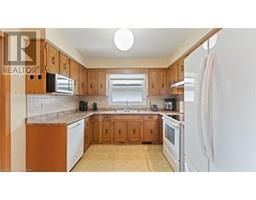 210 MARSHALL Avenue - 13