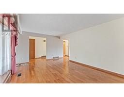 210 MARSHALL Avenue - 5