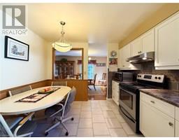 115 LYNNDALE Road - 12