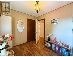 115 LYNNDALE Road - 16