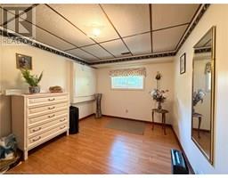 115 LYNNDALE Road - 29