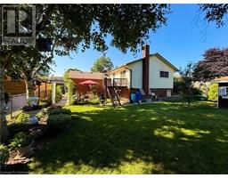 115 LYNNDALE Road - 38