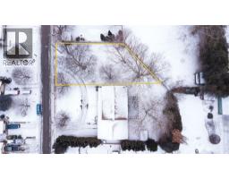 116 DUNCOMBE Road - 9
