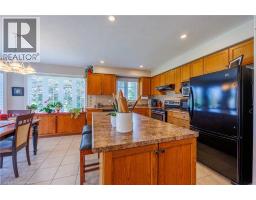 103 UPPER CANADA Drive - 4