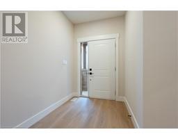 115 AMBER Street - 2