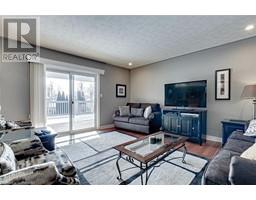 28 WOODLAND Crescent - 5