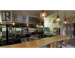 352 NORFOLK Street S - 4