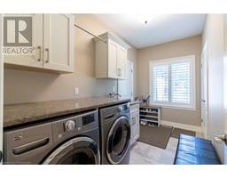 6 LYNNDALE Road - 23