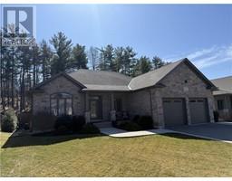 6 LYNNDALE Road - 3