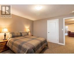 6 LYNNDALE Road - 30