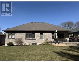 6 LYNNDALE Road - 4