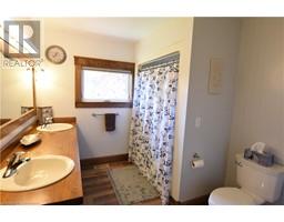 22 CHARLTON Crescent - 11